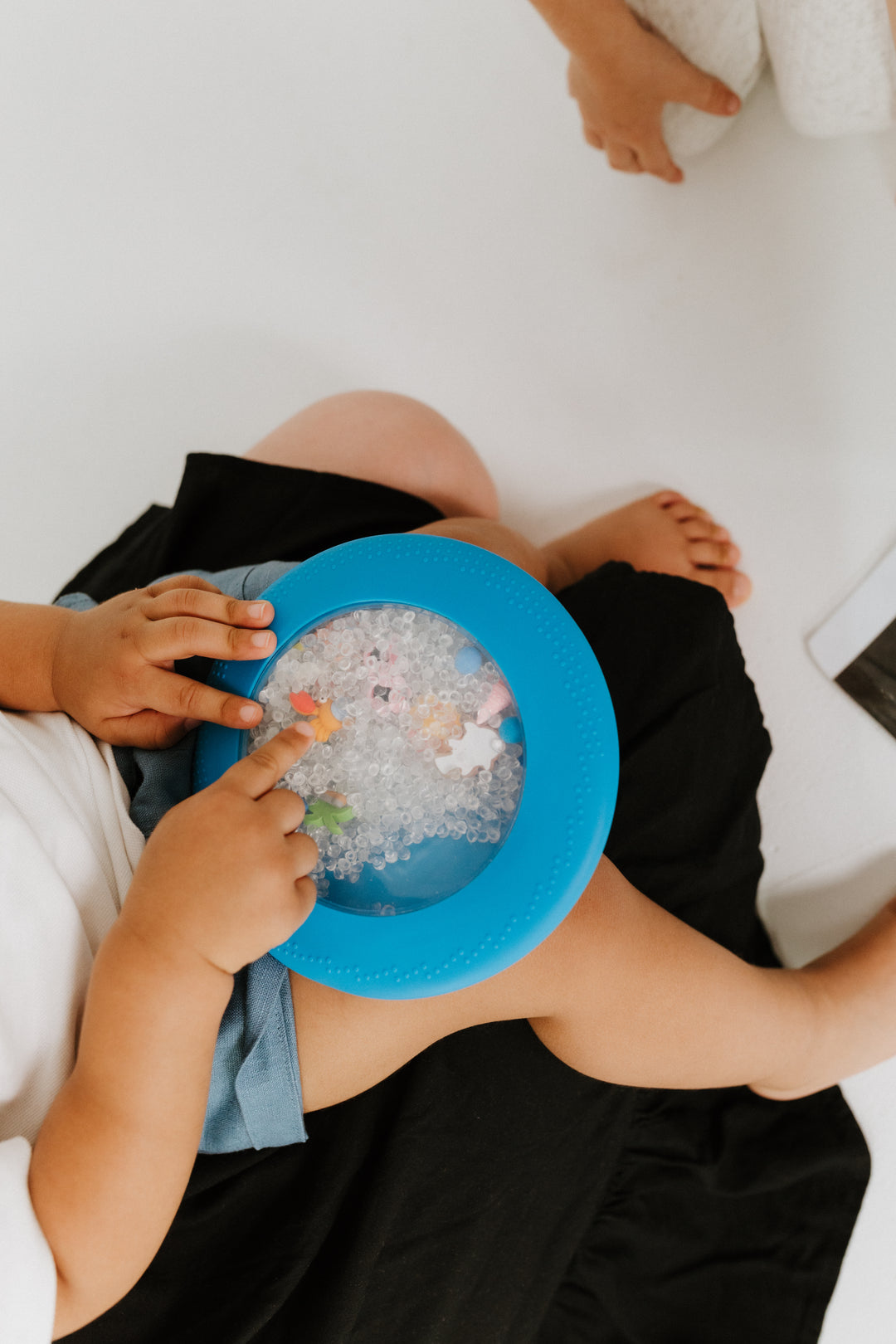 Peekaboo Sensory Bag - Beach