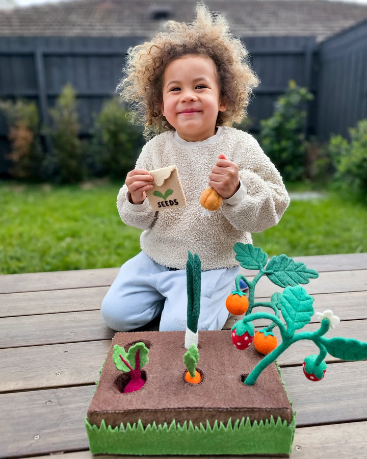 Tara Treasures Felt Garden Planter Box with Sprouts and Vegetables