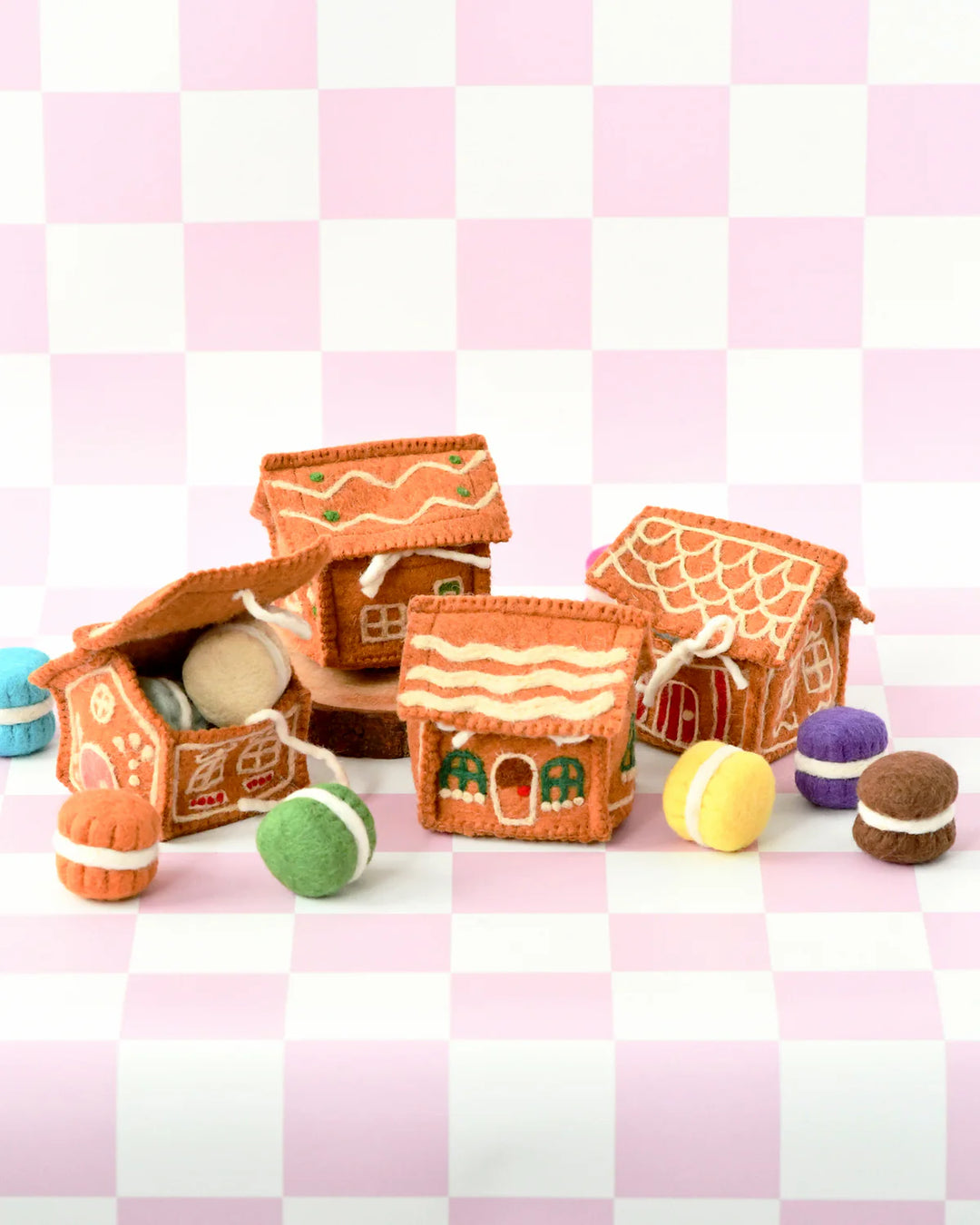 Tara Treasures Felt Gingerbread House - Red Door