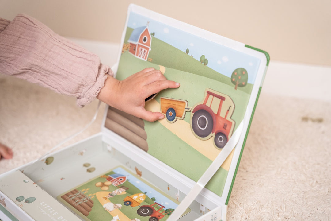 Little Farm Magnetic Playboard