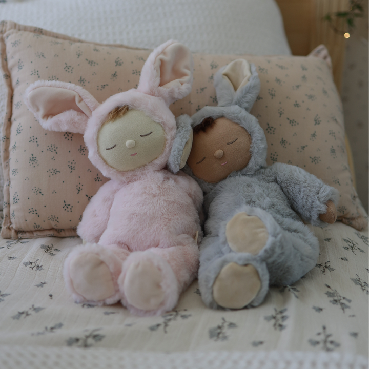 Olli Ella Lullaby Cozy Dinkum Bunny Pip - Smoke