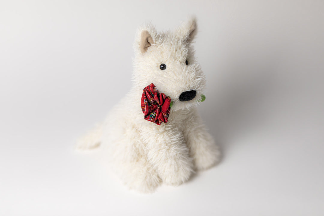 Jellycat Munro Dog Holding Rose