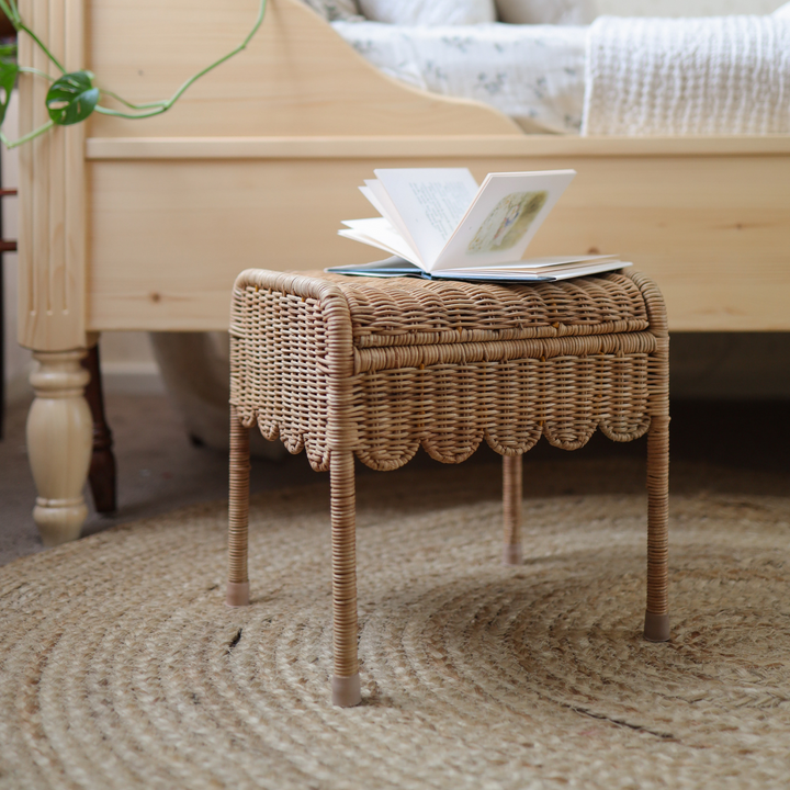 Olli Ella Petal Storie Stool - Natural